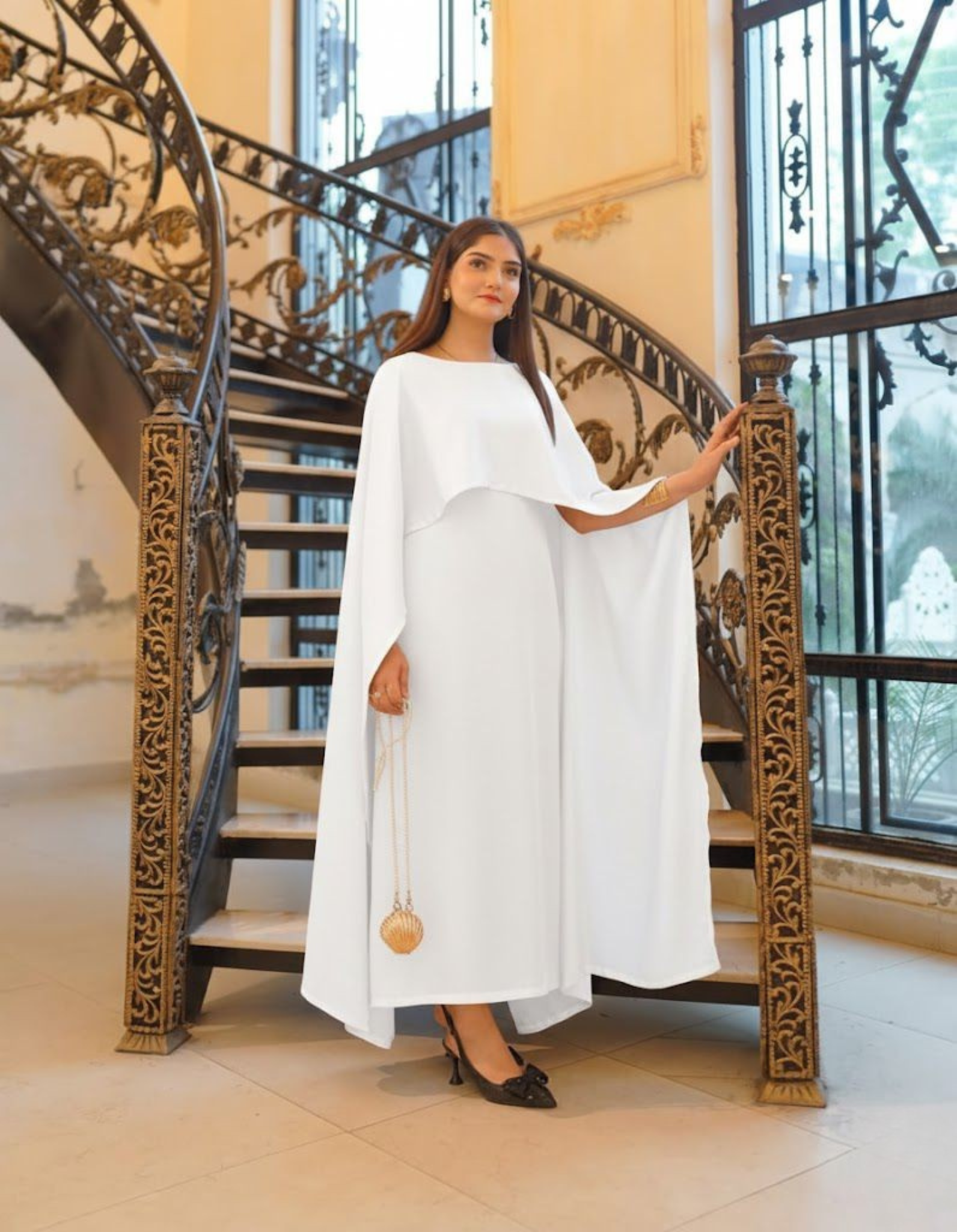 Cape maxi