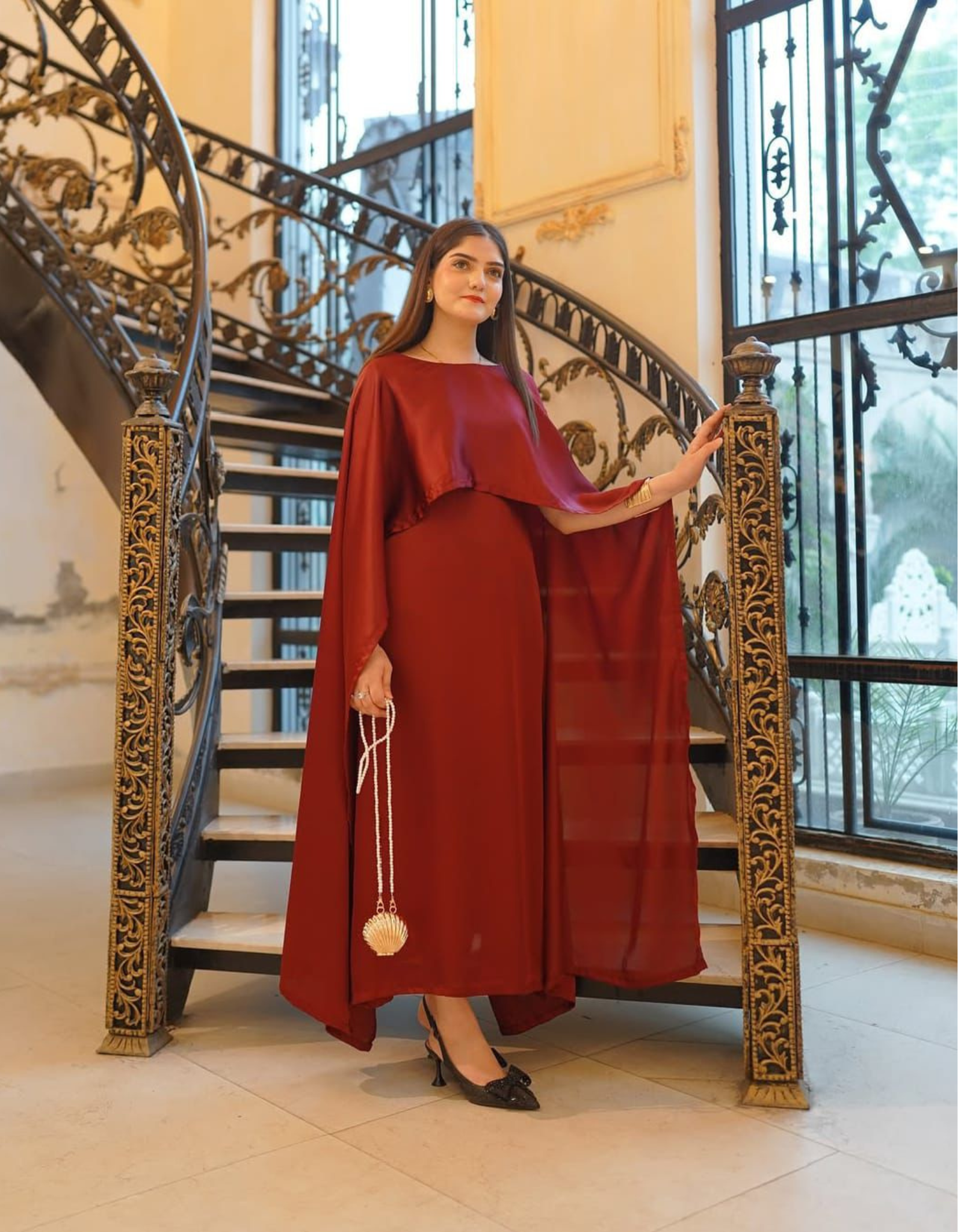 Cape maxi
