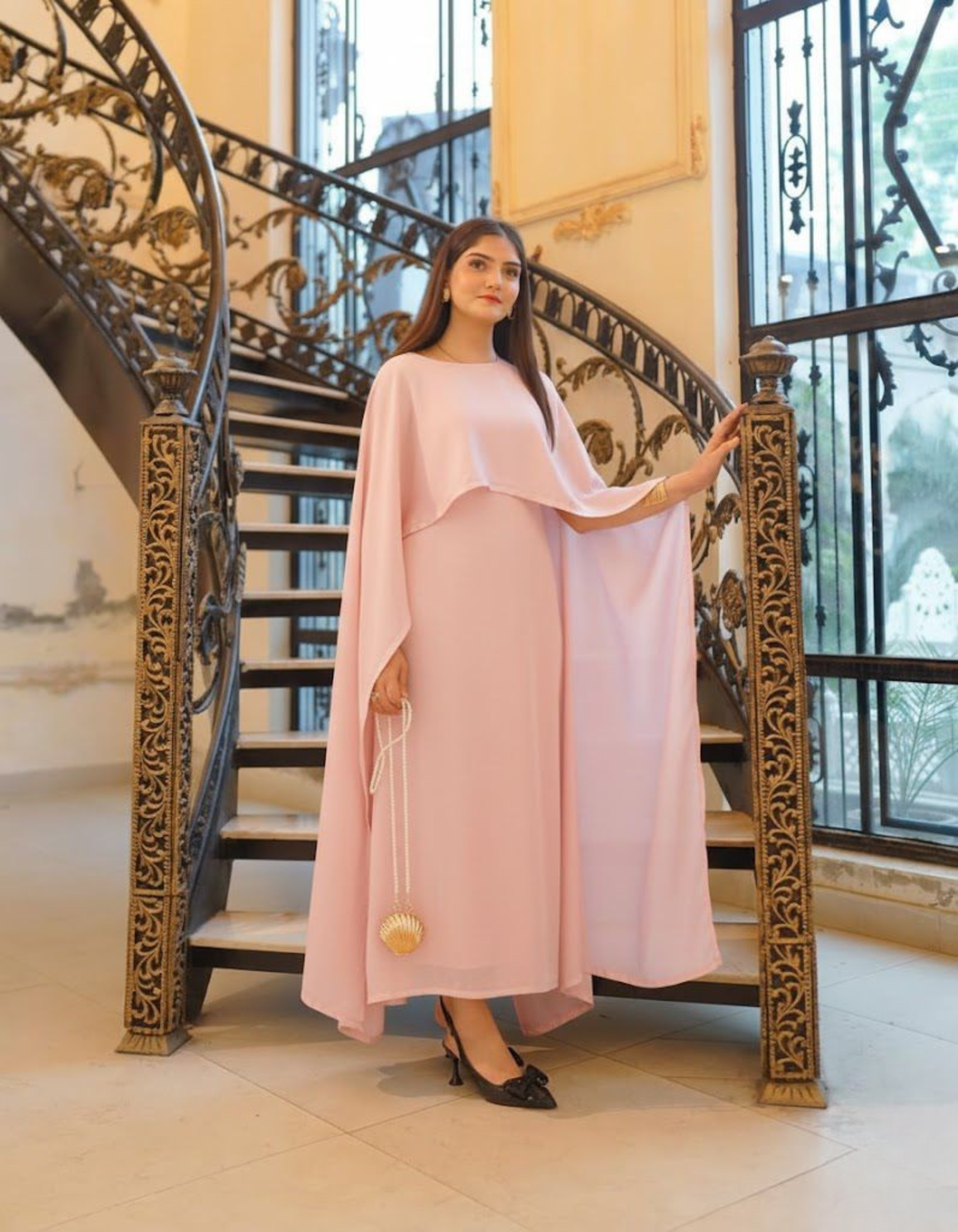 Cape maxi