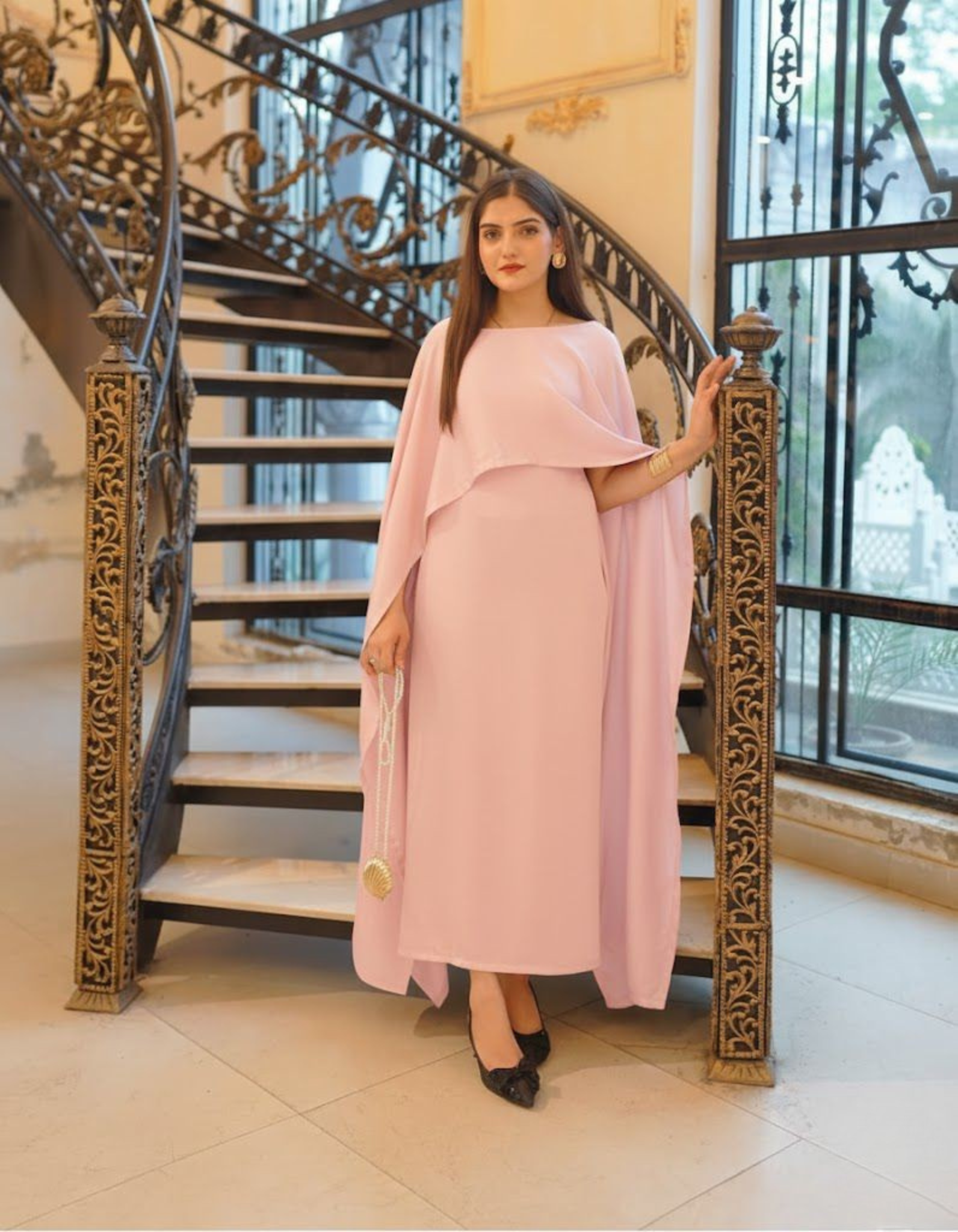 Cape maxi