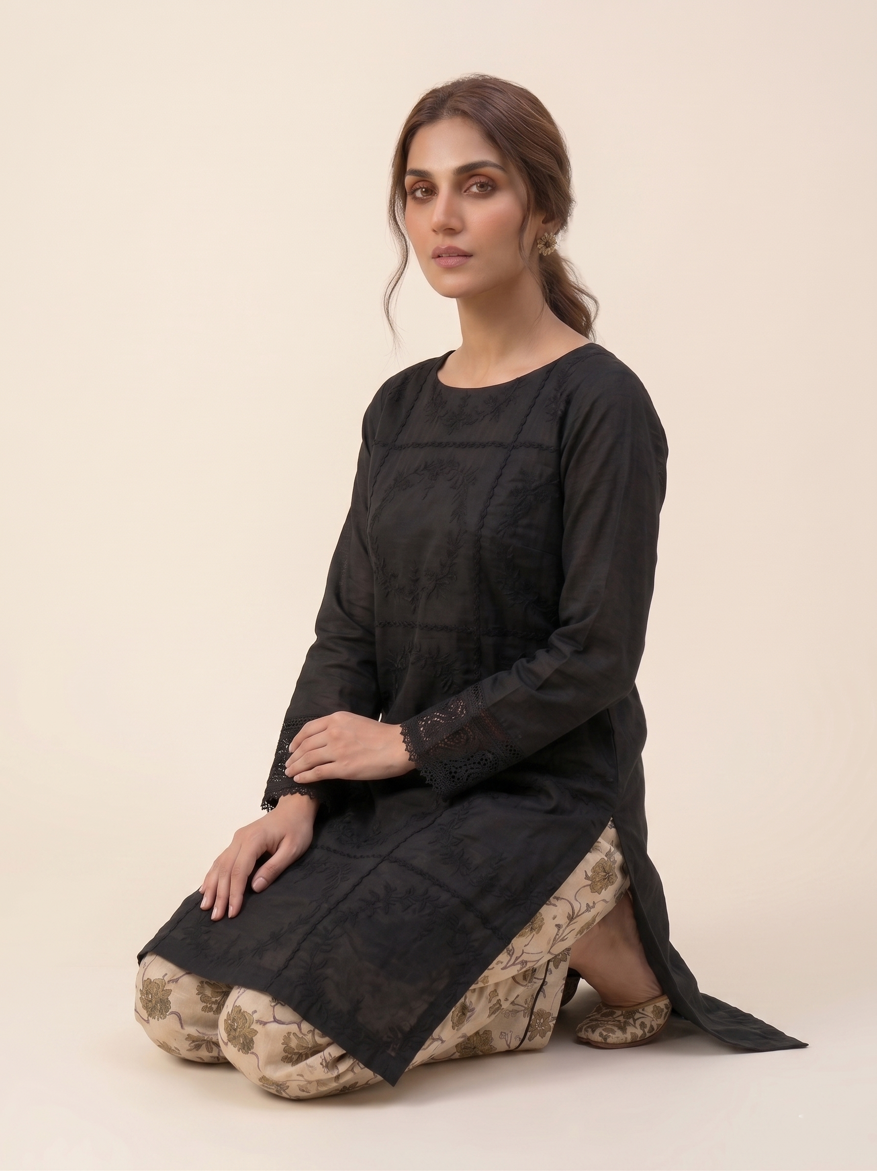 Aayat – Premium 2-Piece Stitched Chikankari & Printed Lawn Suit