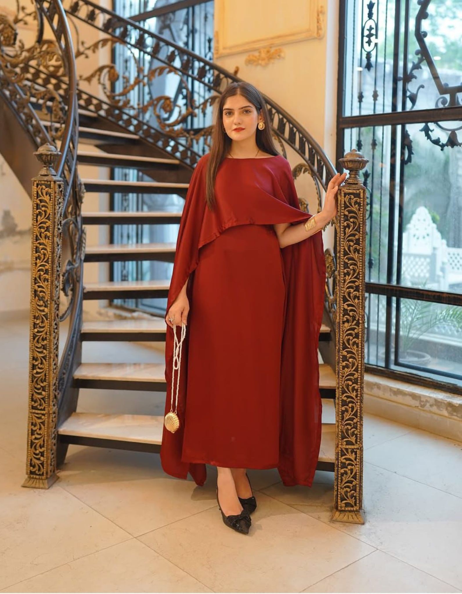 Cape maxi