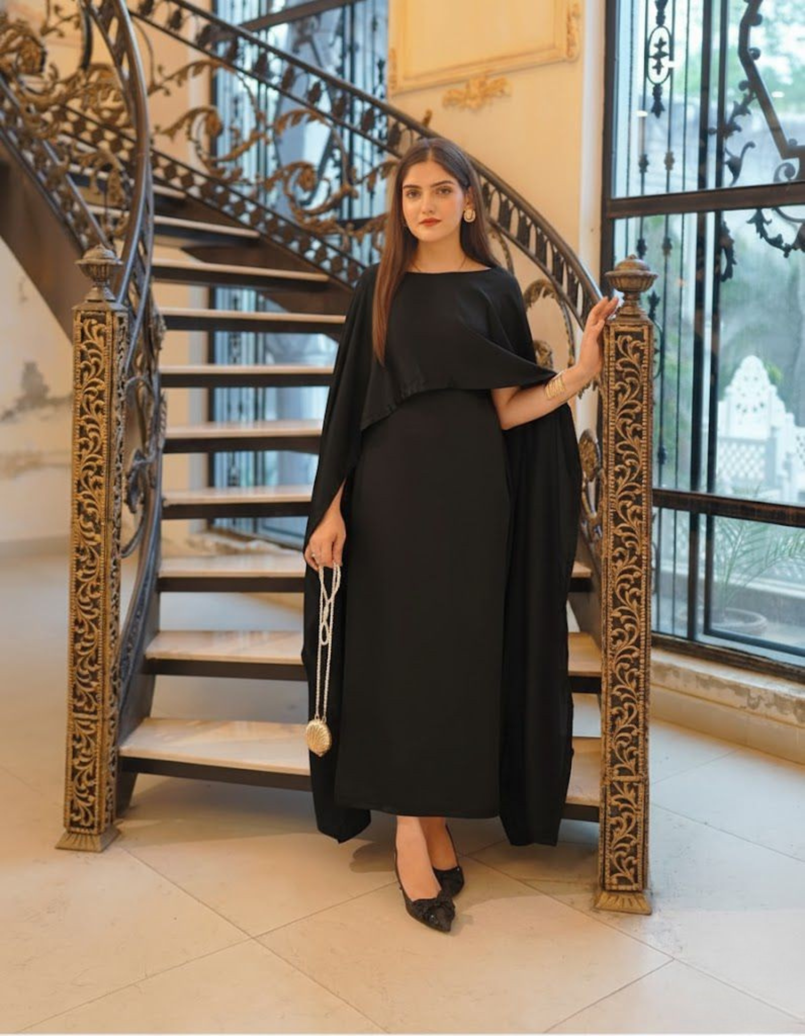 Cape maxi