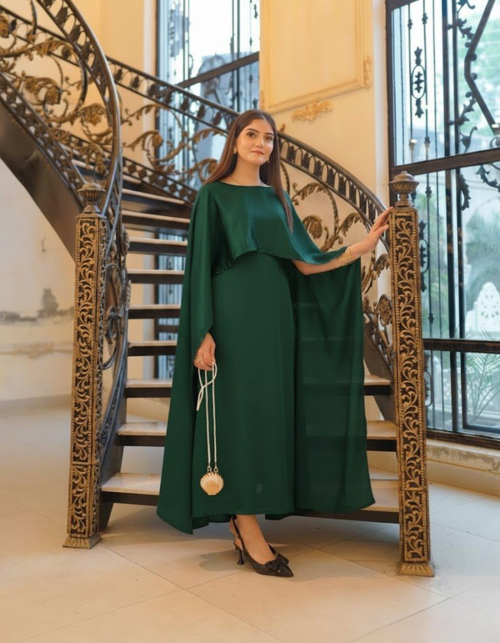 Cape maxi
