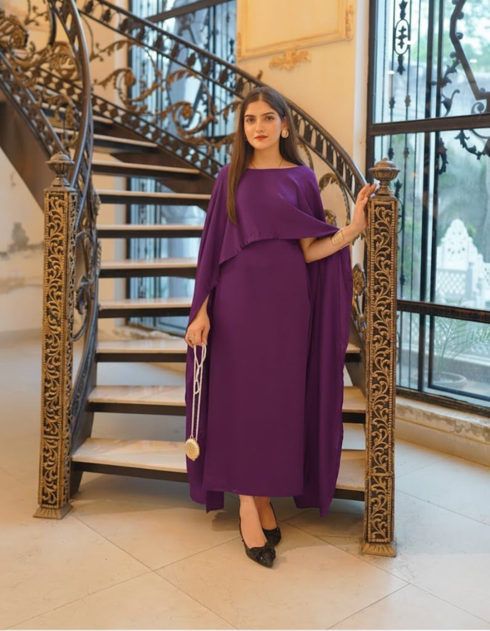 Cape maxi